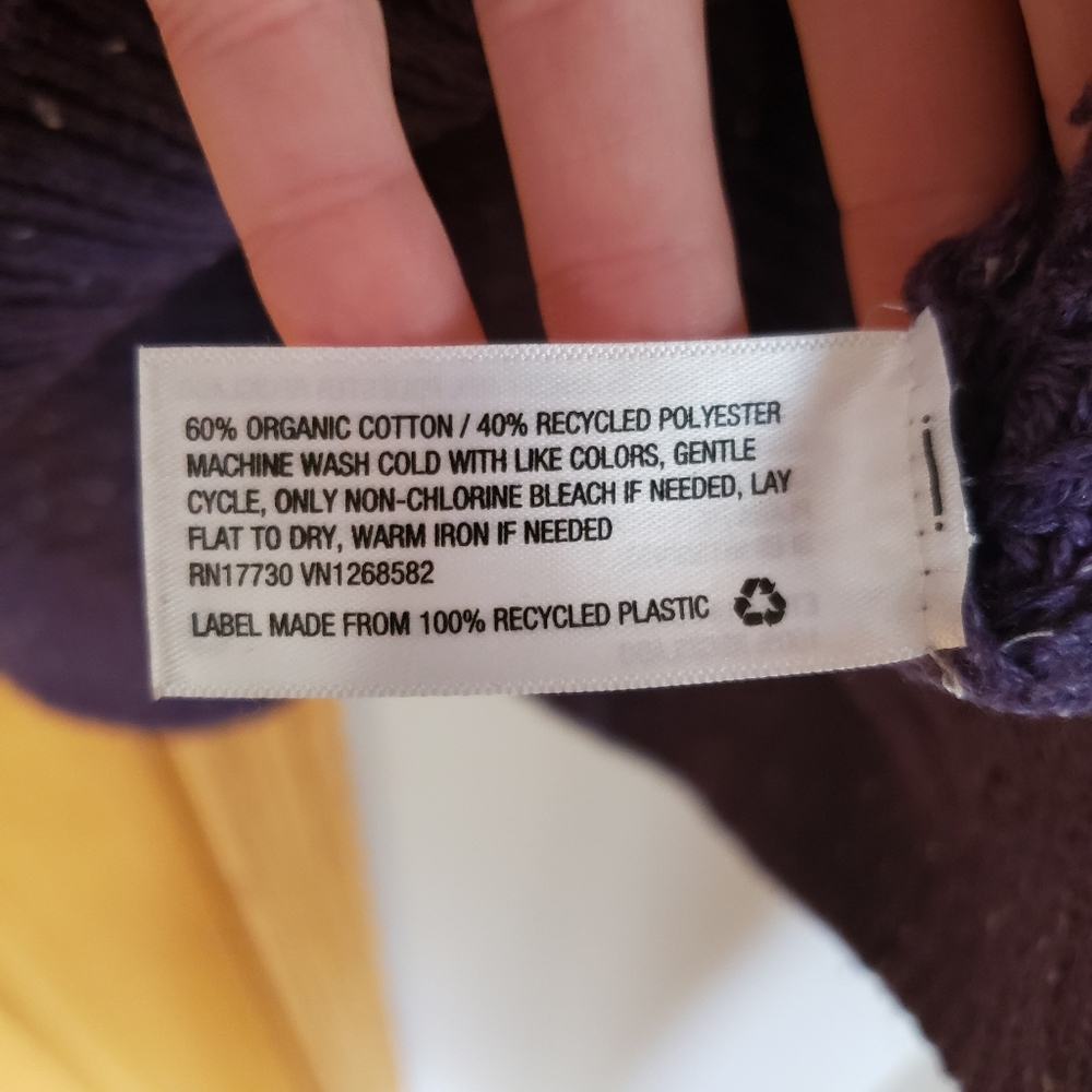 Universal Thread Sweater - Picture 4 of 7